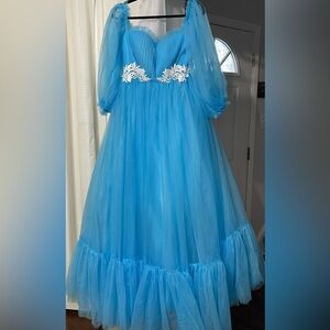 Brand New Princess Off the Shoulder Long Dress Sz12. Perfect for any occasion.